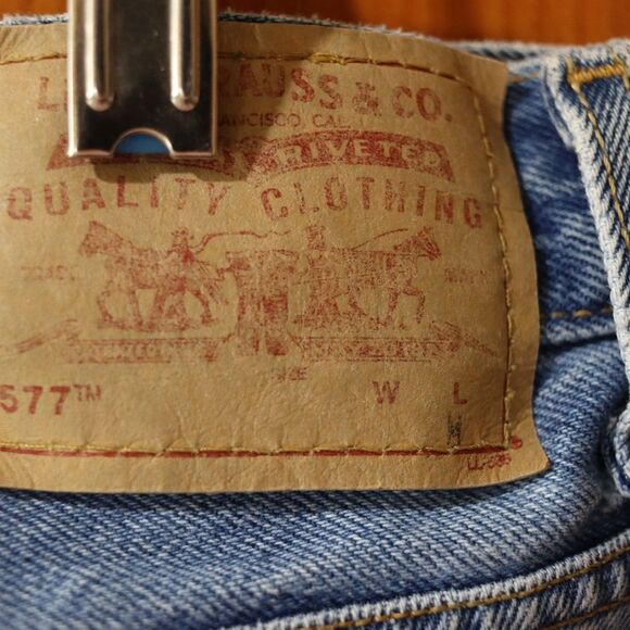 Levi’s 577 Vintage Nouveau Loose Fit Wide Leg Jeans Missy 14 - Picture 9 of 11